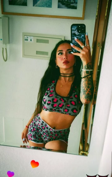Photo of model @melgalactica