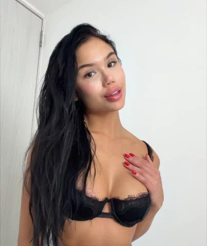Photo of model @mercedessxoxo