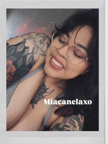 Photo of model @miacanela_xo
