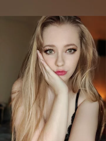 Photo of model @miamorrell