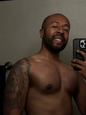 Photo of model @migsmixedxxx