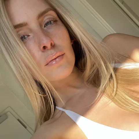 Photo of model @missmaryjaine