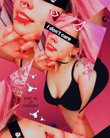Photo of model @missmetaldolly