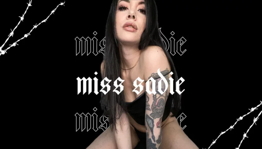 Photo of model @misssadiexo