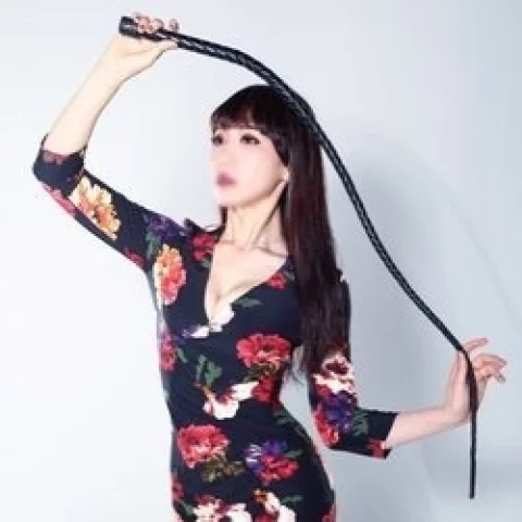 Photo of model @mistress_natsumi