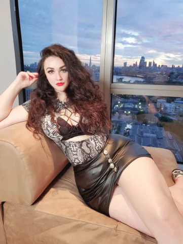 Photo of model @mistressmurmur