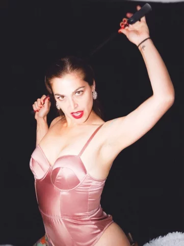 Photo of model @mistresspomf