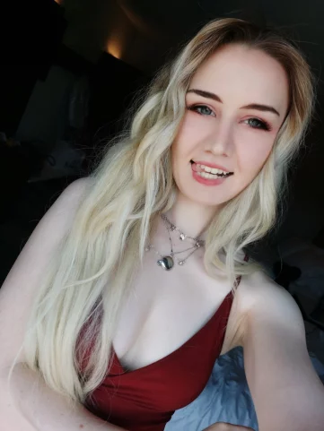 Photo of model @mistycutie