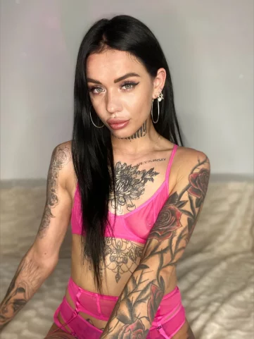 Photo of model @mollys69secret