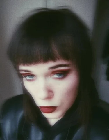 Photo of model @monasuccube