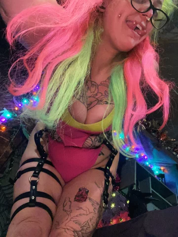 Photo of model @monsterbites