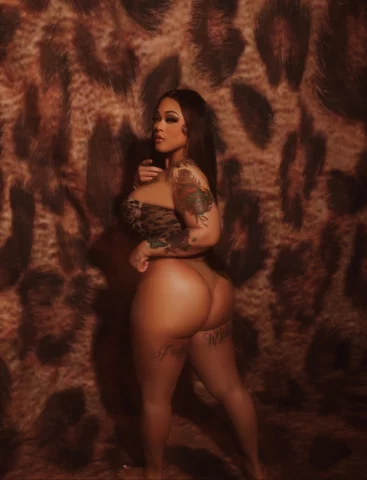 Photo of model @mscalii