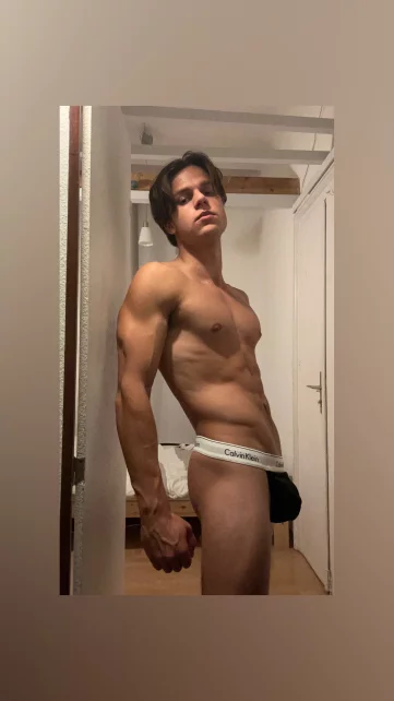 Photo of model @muscle_twunk