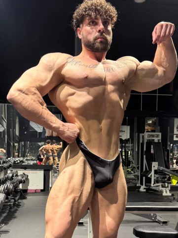 Photo of model @muscleflex97