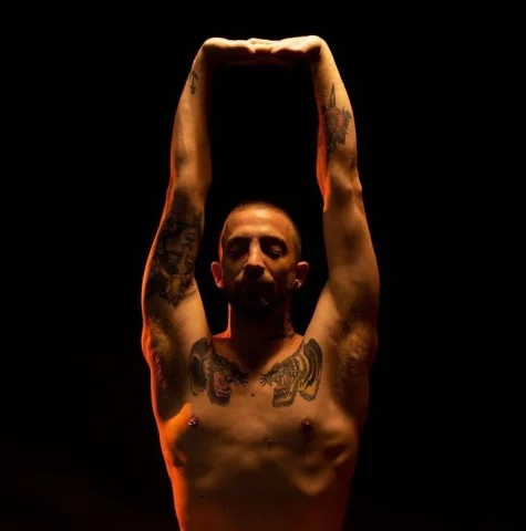 Photo of model @nakedyogamen