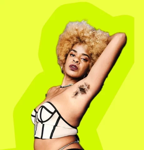 Photo of model @naomistica