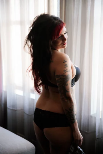 Photo of model @nativequeen9120