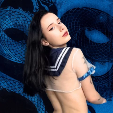 Photo of model @naughty_dragon
