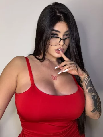 Photo of model @niiaakasha04