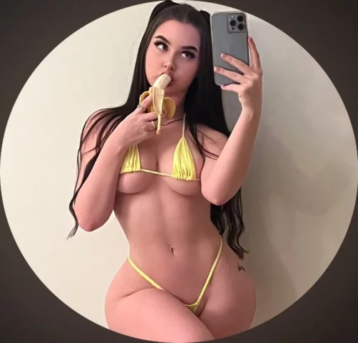 Photo of model @nikkimahanaxo