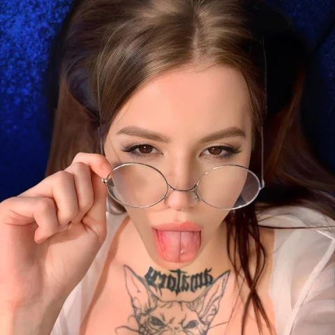 Photo of model @ninelle_lusttt