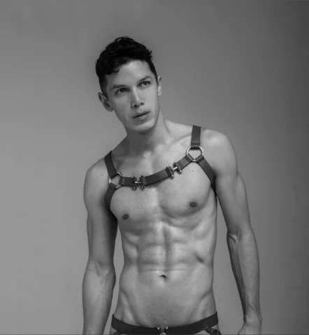 Photo of model @nkd_dan