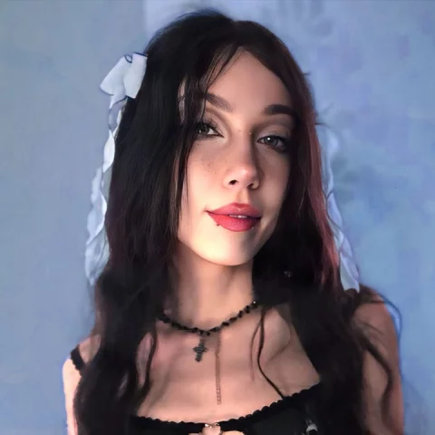 Photo of model @noir_kitten