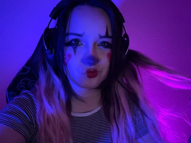 Photo of model @noodlestreamer