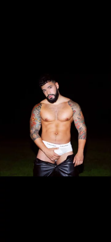Photo of model @novela_papi