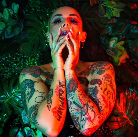 Photo of model @novemberreign-free
