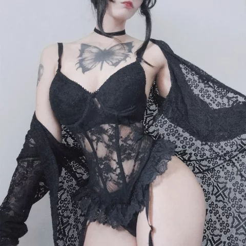 Photo of model @nyauri1
