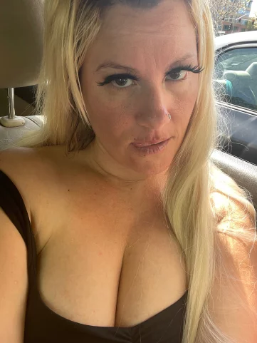 Photo of model @officialsugarmamakara