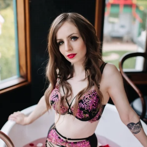Photo of model @ohlizzie