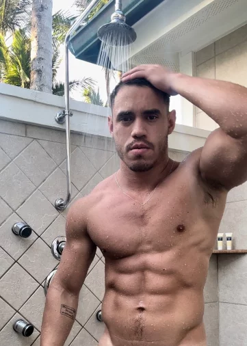Photo of model @oliverhuntxxx