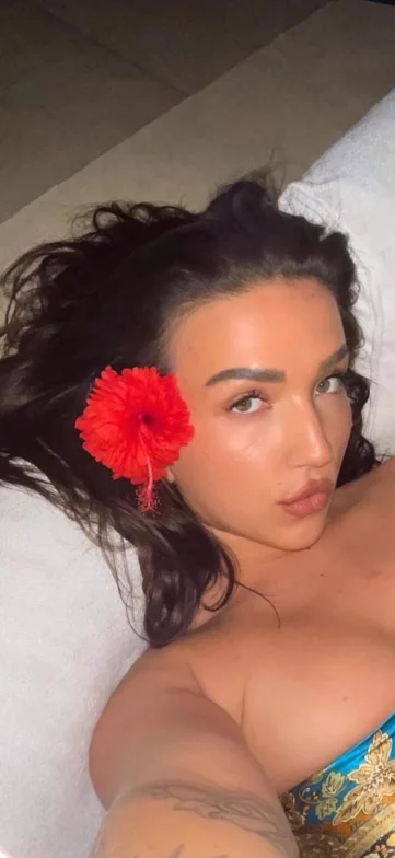Photo of model @only.harrietx