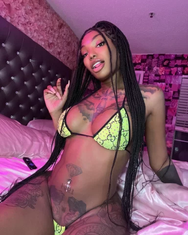 Photo of model @only1tskendall