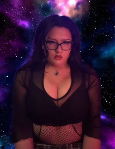 Photo of model @pazthegoddess