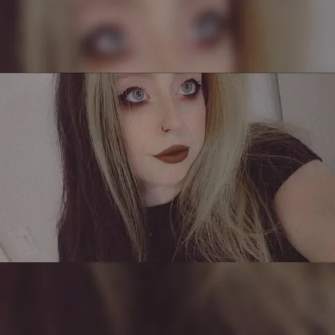Photo of model @peachcreampii