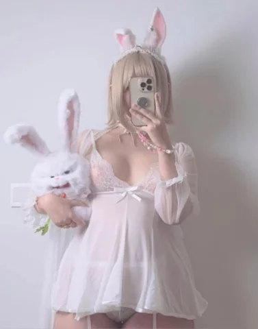Photo of model @peachuu244