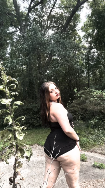 Photo of model @prettypixiexxx