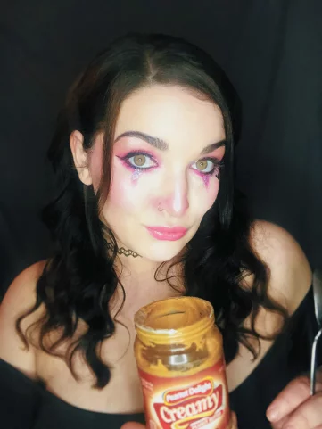 Photo of model @princesspeanutbutter