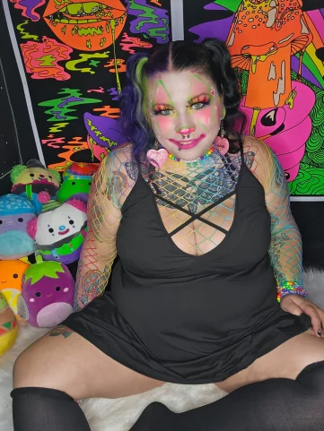 Photo of model @princessvoorheesfree