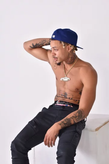 Photo of model @rariboyspin