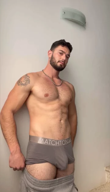 Photo of model @realtonymontana