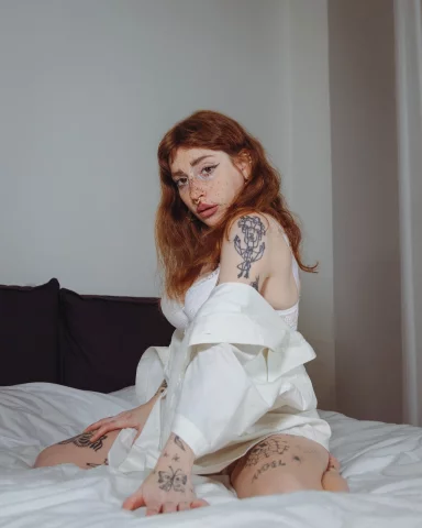 Photo of model @redcoxy