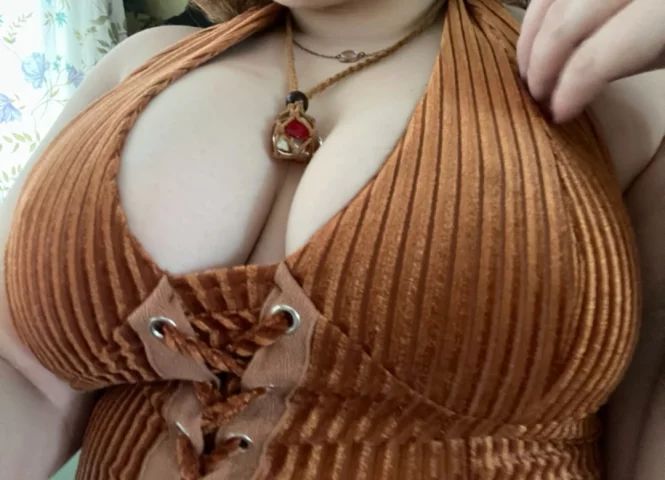 Photo of model @rhubarbfizz