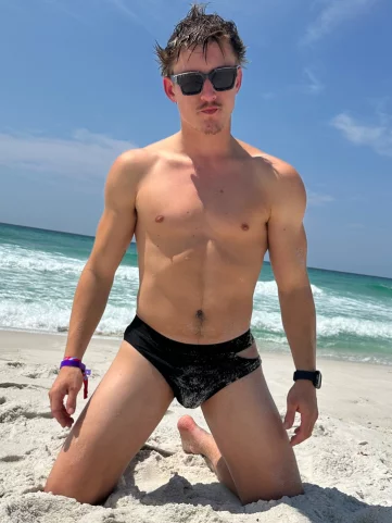 Photo of model @rippedxx