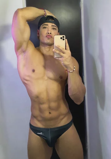 Photo of model @roimoss
