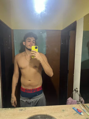 Photo of model @santiaguitox