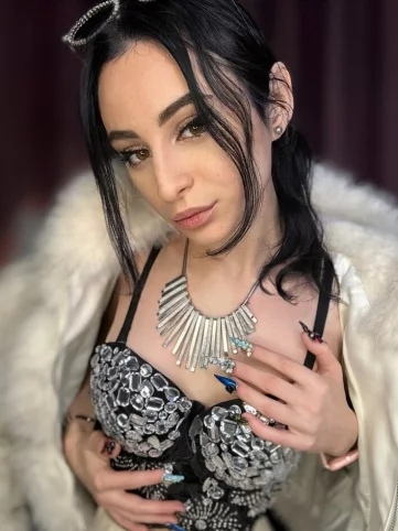 Photo of model @saraiangelfree
